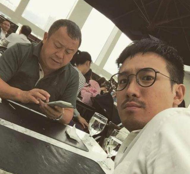 苑琼丹年轻:你和哪个香港大明星一起吃饭过