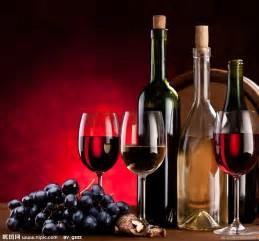 喝葡萄酒的好处和坏处，红酒或葡萄酒对人体健康的优缺点有哪些