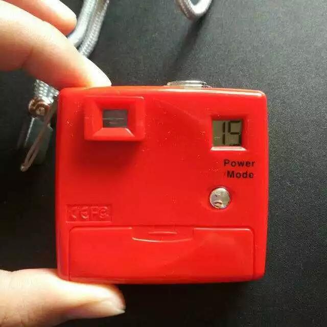 肯德基猫:麦当劳和肯德基喝咖啡你喜欢去哪家？你觉得哪家比较好呢？
