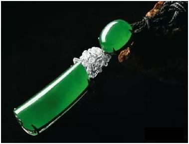 为什么卖玉的人不戴玉,“黄金有价玉无价”为什么翡翠不按克重卖？