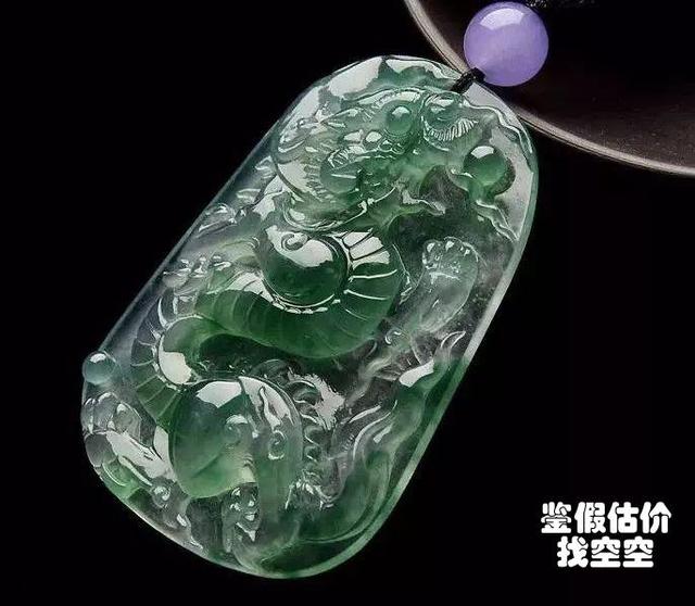 为什么卖玉的人不戴玉,“黄金有价玉无价”为什么翡翠不按克重卖？