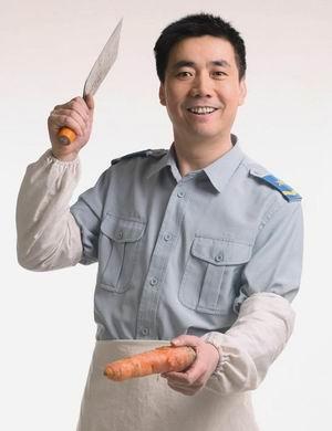周小斌妻子:如何评价电视剧炊事班的故事？