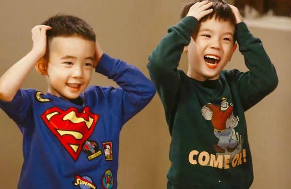 可爱婴儿萌图片大全:小孩可爱图片 最可爱的小童星，你觉得是谁？
