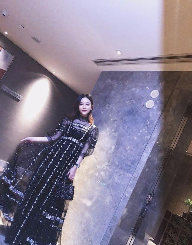 王思聪和雪梨老公打架:假如你是雪梨，你会去维密现场吗？
