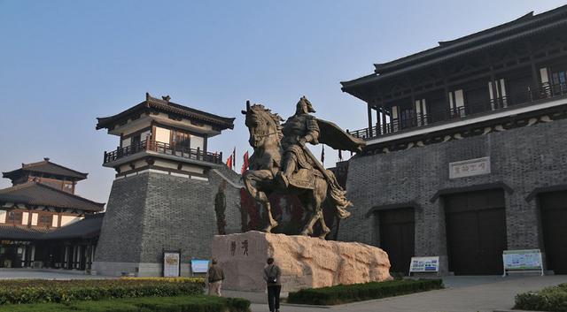 彭雪枫将军简介:历史上有没有真正的文武全才？