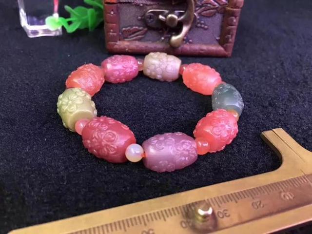 盐源玛瑙戴久了有什么变化,盐源玛瑙很火热，为什么？