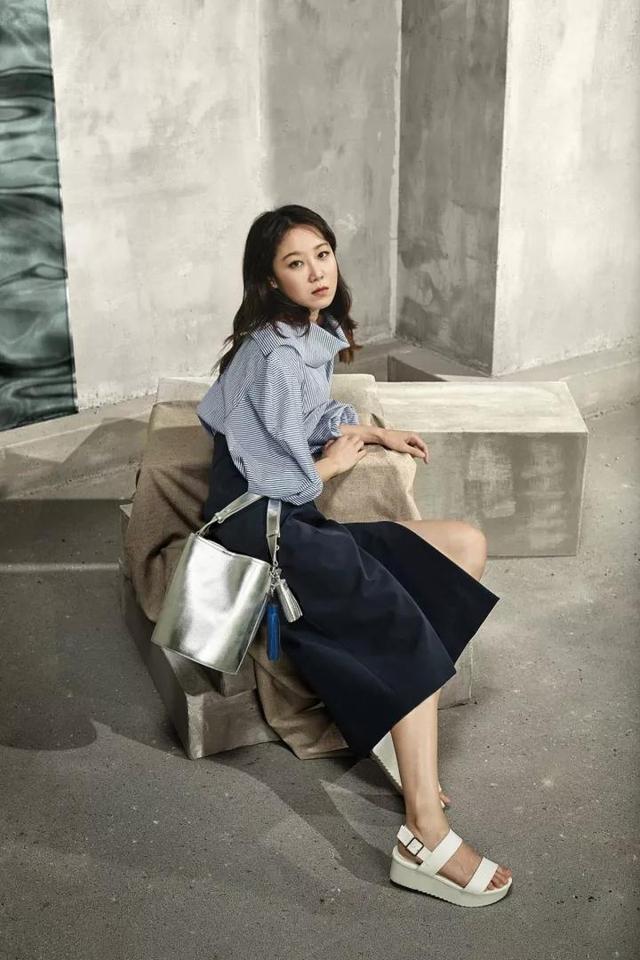 杨天真因衣领太低被禁播:你觉得哪个女明星衣最会穿衣服