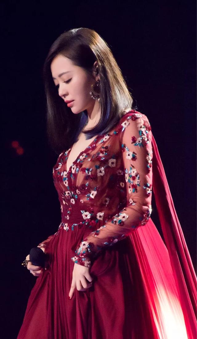 张靓颖老公:张靓颖是怎么获取如此多的市场资源的？