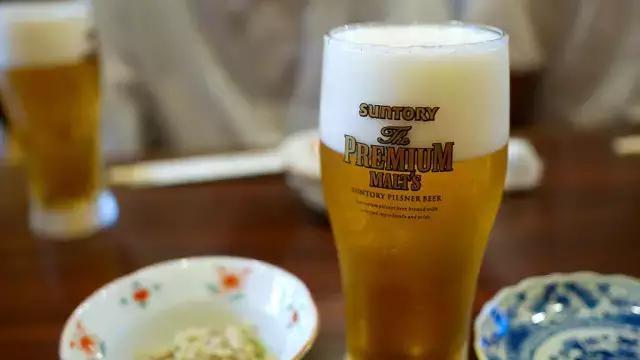 日本清酒是蒸馏酒吗，日本句酒屋文化谁能介绍一下