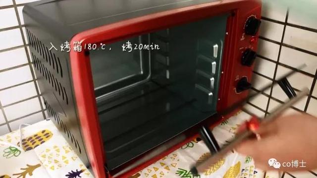 烤箱狗狗零食制作方法:给狗狗做零食用烘干机好还是烤箱好？ 自制狗狗零食烤箱制作方法