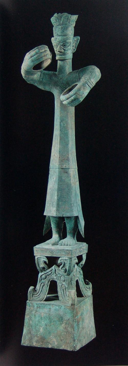 三星堆出土的女尸:为什么感觉四川三星堆挖掘出来的地下文化与中国文化有巨大差异