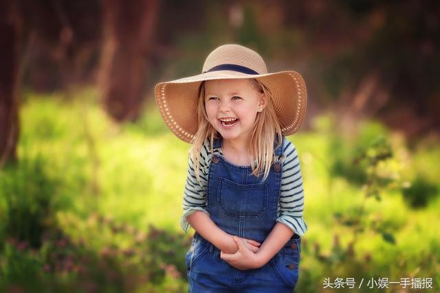 小小彬的爸爸:阿拉蕾成综艺新宠儿，频繁参加节目，萌娃到底该不该被过度消费