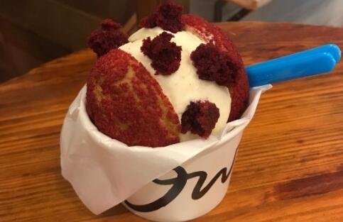 李麦文:在油麻地和旺角，什么小吃最好吃