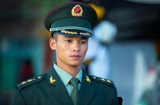 金秀贤入伍:金秀贤正式退伍，曾经的“都教授”重回娱乐圈你期待吗