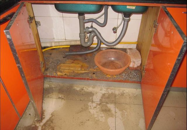 头条问答 - 厨房下水道反味该如何处理?(60个回答)