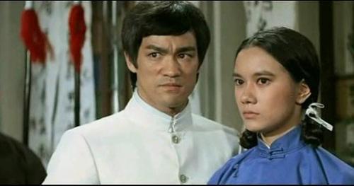 什么是正装,到底什么叫正装(女生)？