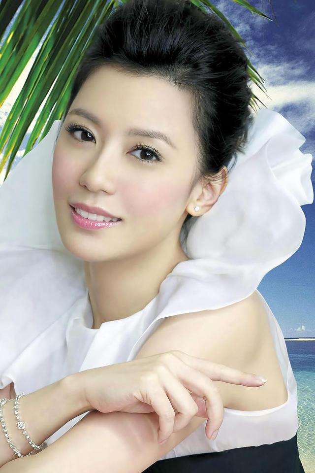 贾静雯为什么离婚:贾静雯和黄磊到底怎么回事？