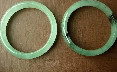 鉴定翡翠真假小妙招,翡翠拍照片能看出真假吗？怎么鉴定？