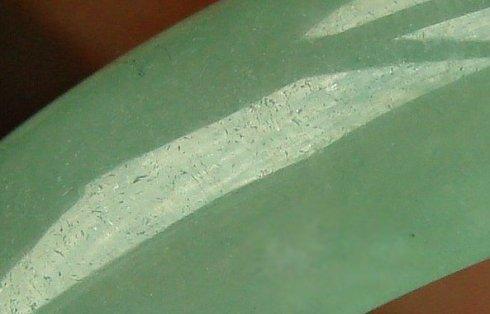 翡翠怎么看真假,喜欢翡翠但是担心买到假的，要如何辨别？