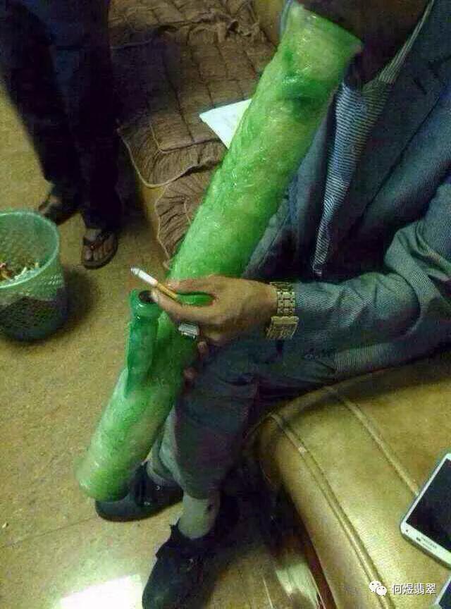 有证书怎么查玉的价格,怎样才能让业内人给自己的玉石估价？