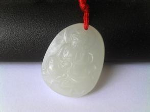 玉为什么能养人,为什么常说玉养人一生呢？