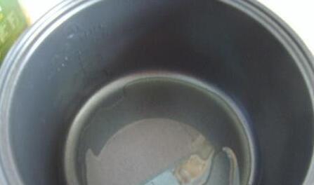 用电饭锅怎么做蛋糕,怎么用电饭锅和普通面粉做蛋糕？