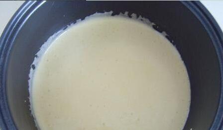 用电饭锅怎么做蛋糕,怎么用电饭锅和普通面粉做蛋糕？