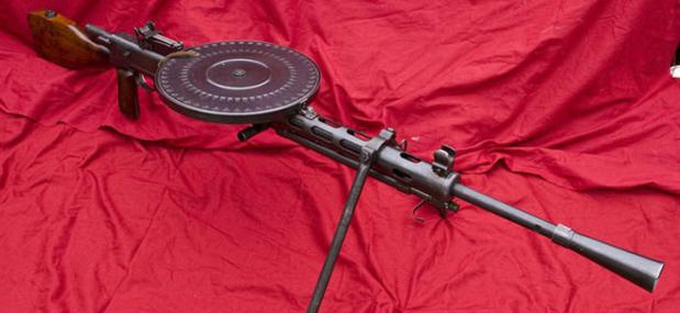 头条问答 - 捷格加廖夫轻机枪曾是苏联红军的心头宝,它在二战中实际