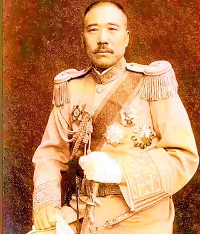 山东惊现四腿鸡:张宗昌为什么被叫做狗肉将军，他在山东都做过些什么？