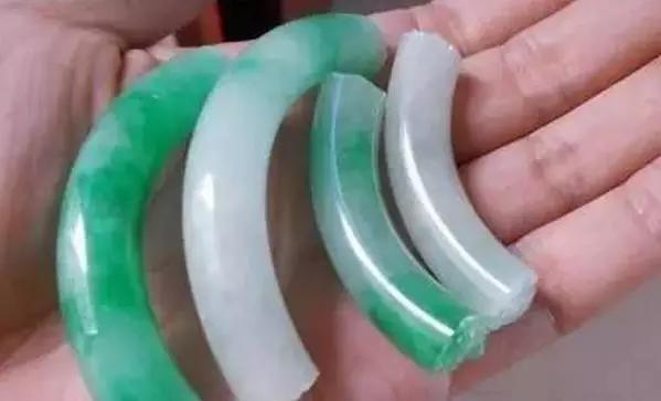 玉镯纳米无痕修复技术,纳米无痕和埋线，有什么不一样？