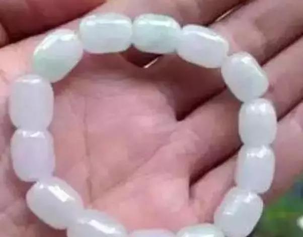 玉镯纳米无痕修复技术,纳米无痕和埋线，有什么不一样？