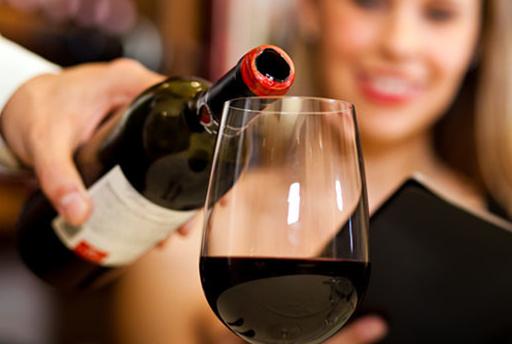 葡萄酒怎么喝才健康，喝葡萄酒到底和健康有没有关系