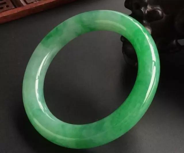 翡翠泡油后有什么影响,把我的翡翠在植物油里泡俩月行吗？