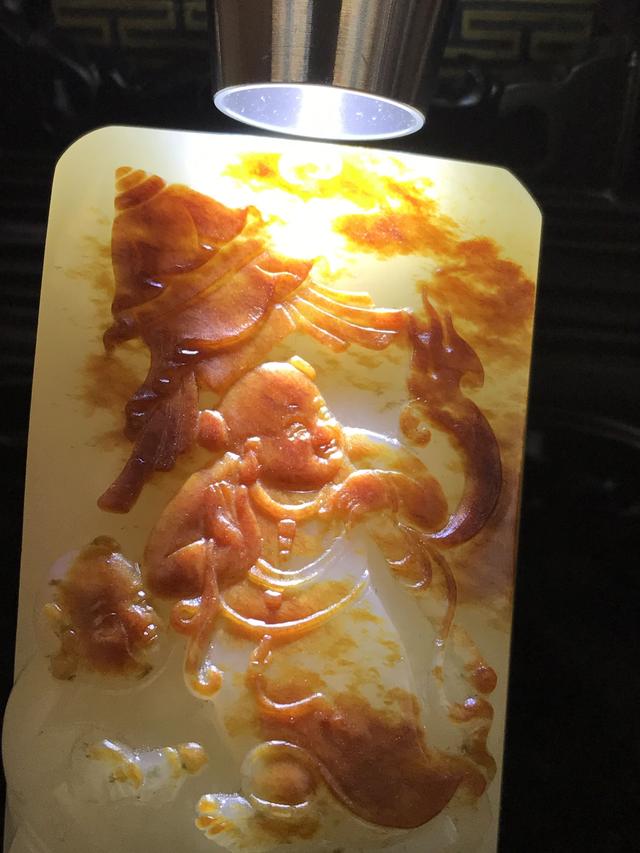 头条问答 - 商家经常拿和田玉山料冒充籽料,怎样才能够简单的鉴别呢?