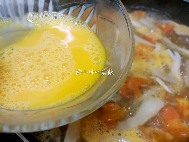 丝瓜三鲜汤怎么做好喝，鸡蛋汤的正确做法是什么？