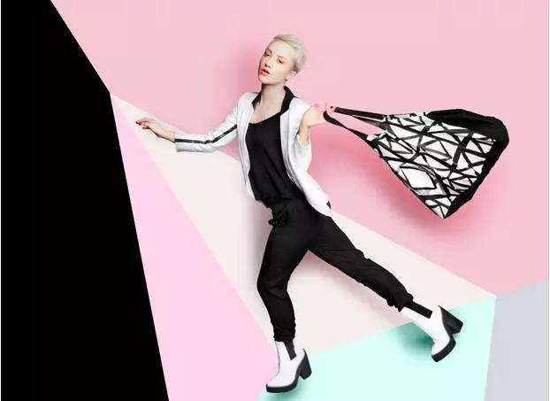 女主<a href=https://maguai.com/personal/ target=_blank class=infotextkey><a href=https://maguai.com/group/ target=_blank class=infotextkey>微信群</a></a><a href=https://maguai.com/list/269-0-0.html target=_blank class=infotextkey>红包群</a>文:为什么有些女人花老公的钱那么心安理得平时应该怎么要钱