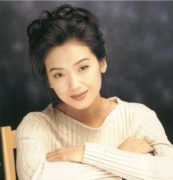 张曼玉唱歌:王祖贤和张曼玉是你心中香港电影的女神形象吗？