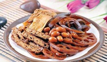 济南作为八大菜系的鲁菜发祥地,有哪些传承的美食？