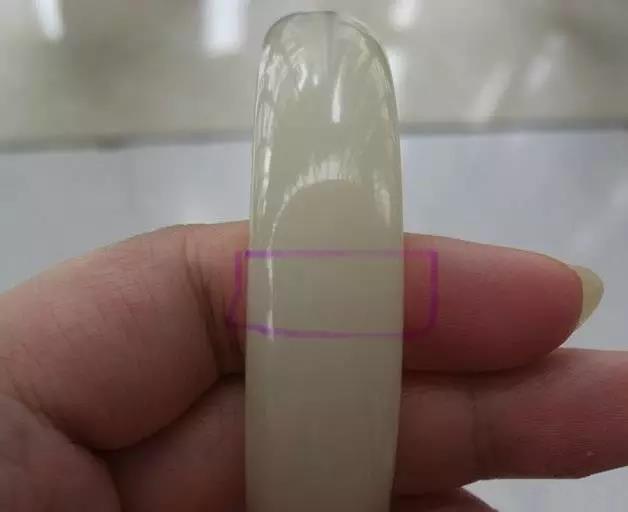 用手电筒怎么看玉的真假,用手电筒能鉴定和田玉吗？