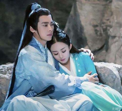 李易峰喜欢赵丽颖:李易峰吻了半个娱乐圈的女星，唯独不和赵丽颖拍吻戏的原因是什么