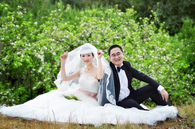 江疏影老公结婚照:离婚以后，你会怎么处理和前夫的结婚照？