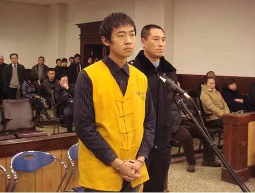 沅江一学生杀死班主任,在16岁的年纪犯罪该不该严惩？