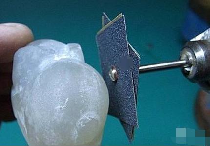 和田玉怎么盘玩出包浆,和田玉黄皮籽料怎么盘玩最快变漂亮？