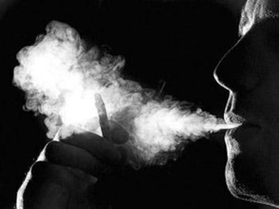抽烟会导致口腔溃疡和牙痛吗？