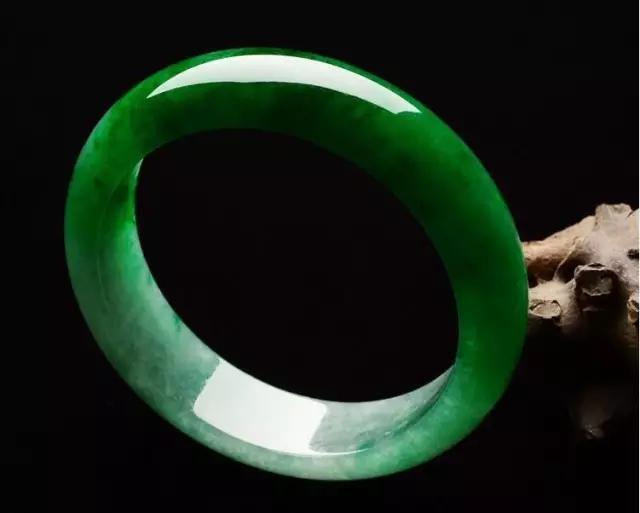 翡翠泡油后有什么影响,把我的翡翠在植物油里泡俩月行吗？