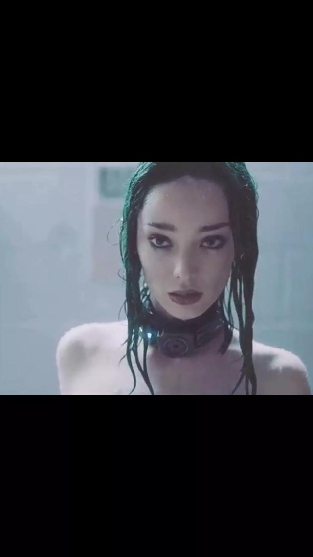 天赋异禀北极星:为什么《天赋异禀》的北极星头发是绿色有什么寓意吗？