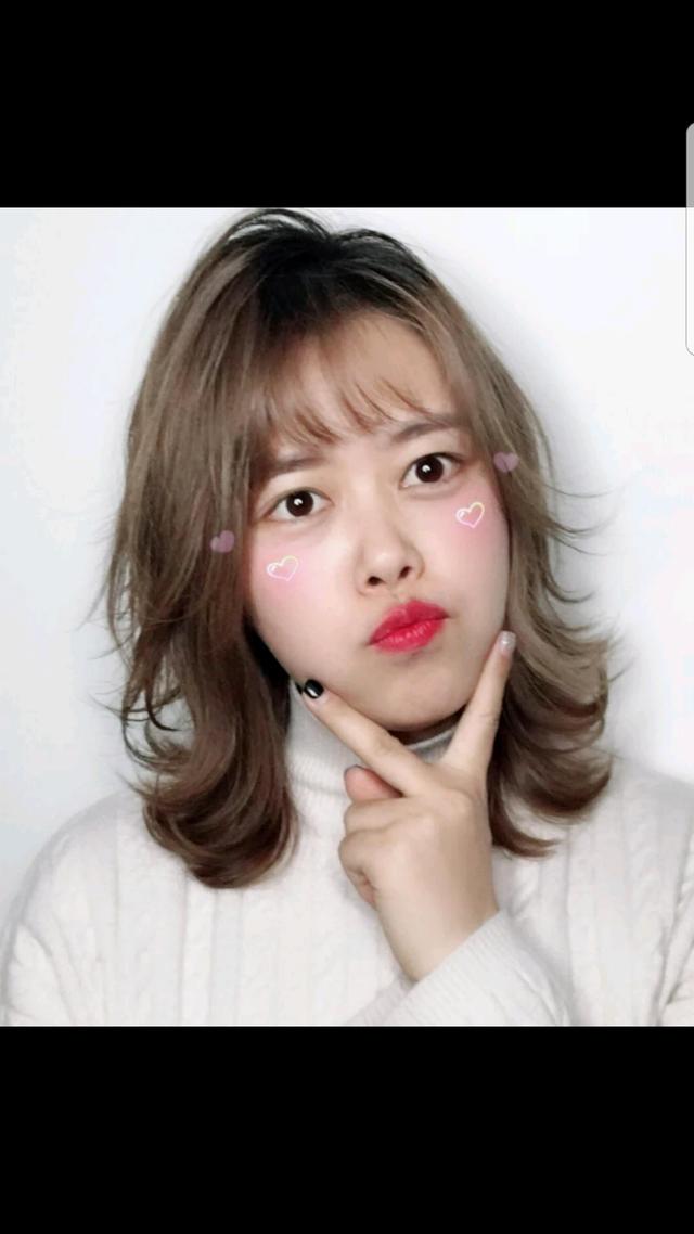 大脸发型设计图片:脸胖而且很大，怎么做发型更时尚呢？有没有发型图片推荐？