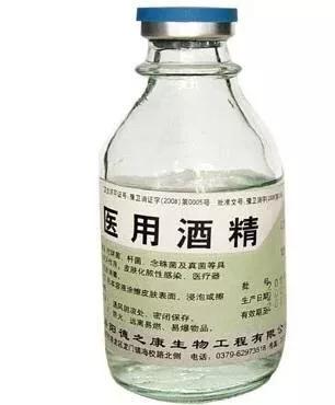 第二次被猫抓伤出血要打针吗:被自家猫咪抓出血了怎么办？就是破了一个一毫米的小口子？
