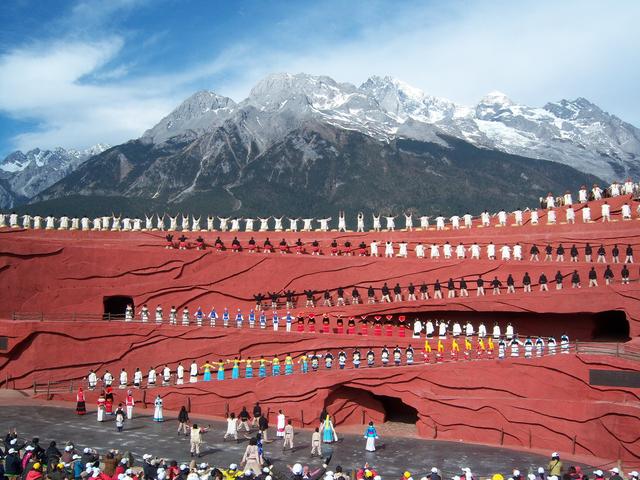 玉龙雪山在哪里，玉龙雪山在哪