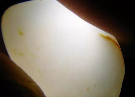 用手电筒怎么看玉的真假,用手电筒能鉴定和田玉吗？